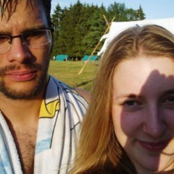 .beachboy and girl - Scouts en Gidsen Zaventem 